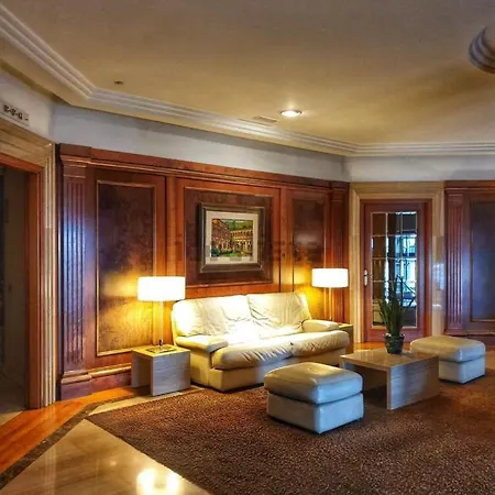 Olatu Haundia Donostian * San Sebastian